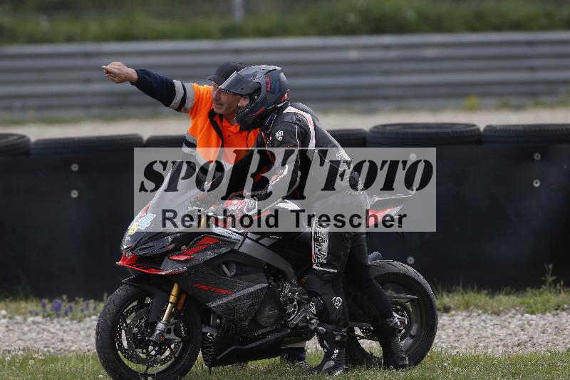 /09 19.04.2026  Caremotion get faster ADR/Gruppe gelb/34